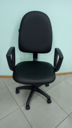 Кресло компьютерное Бюрократ CH-1300N/OR-16 Черный Престиж